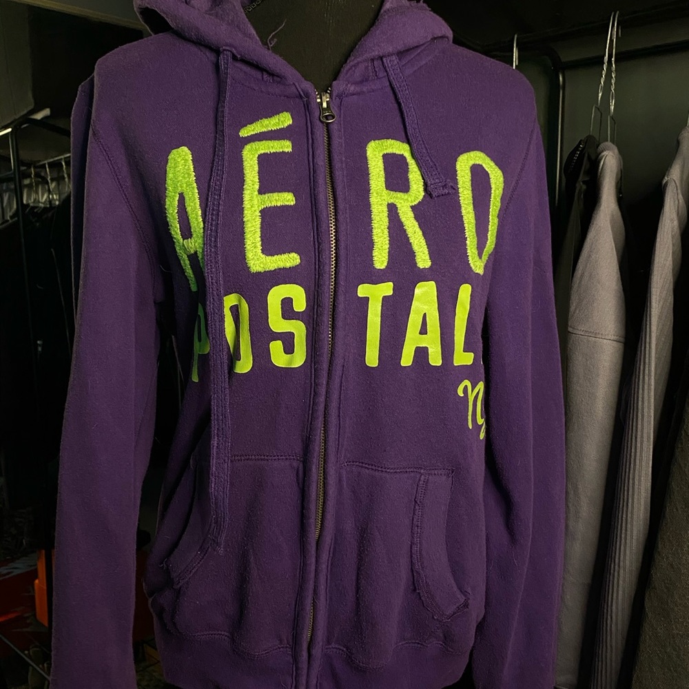 Aero sweater